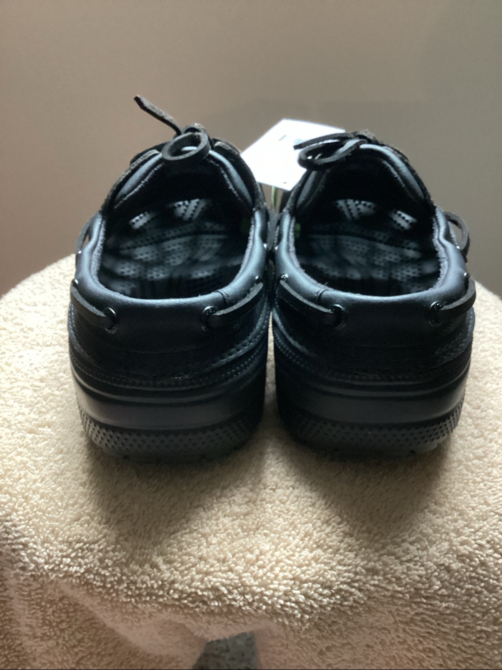 CROCS Classic Islander Shoes - Size 9 - Picture 4 of 6